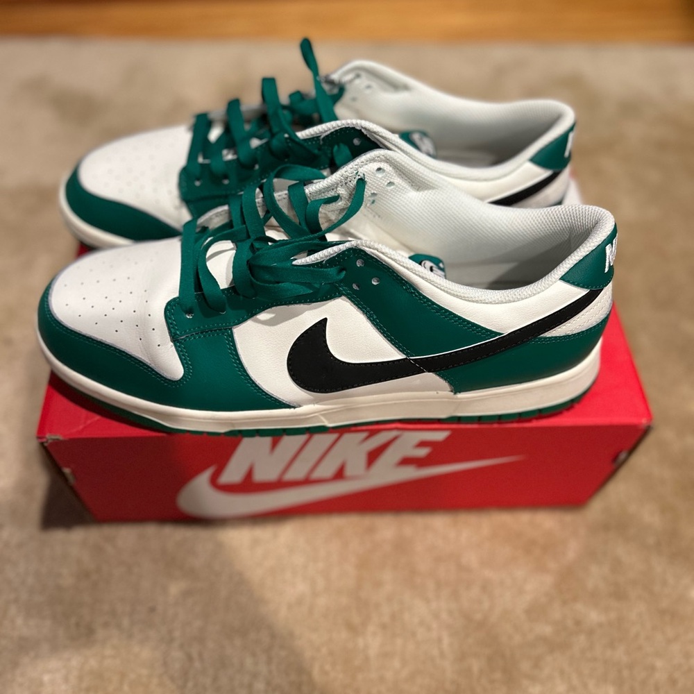 Nike Men's Green and White Sneakers